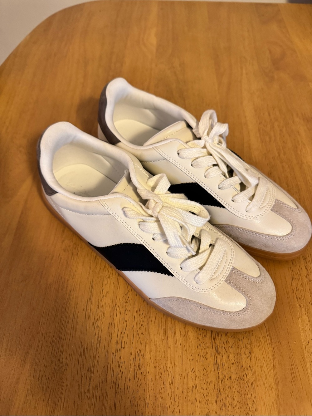 Universal Thread White Sneakers with Black Stripe and Tan Accents